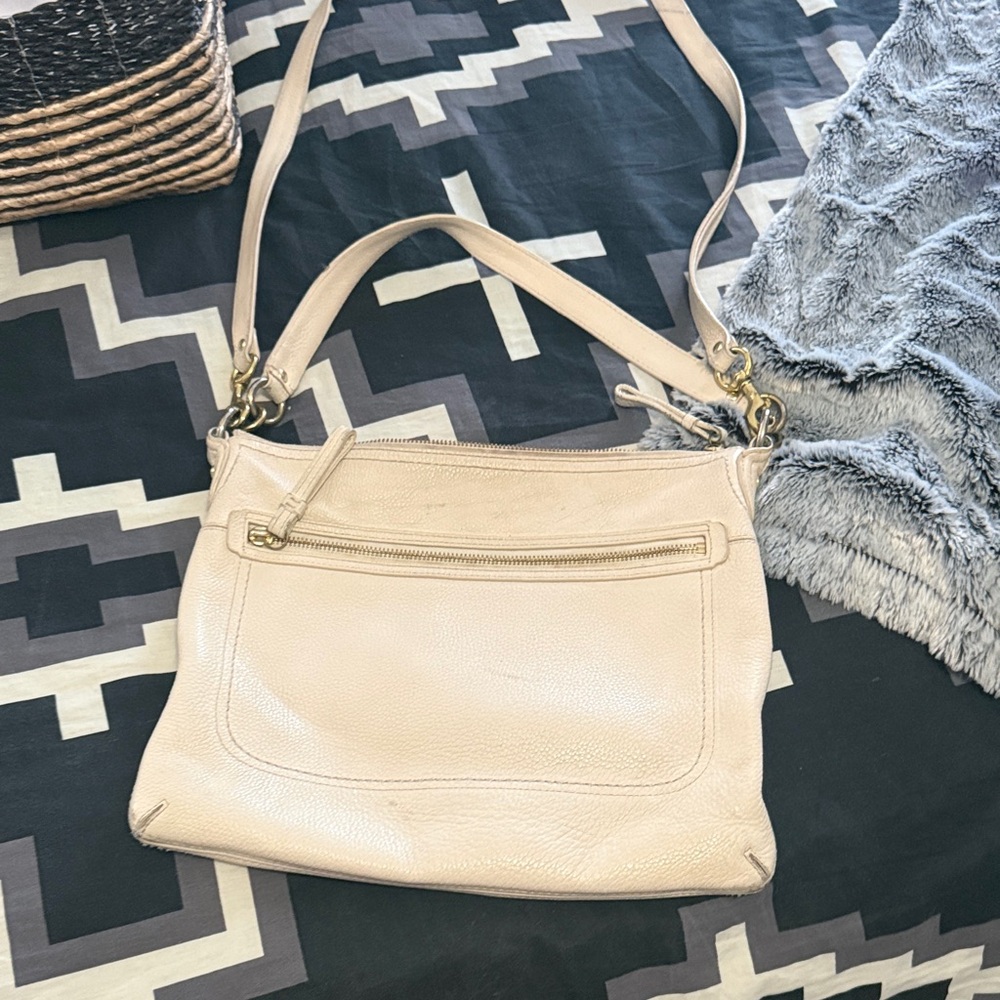 Coach Cream Leather Shoulder Bag